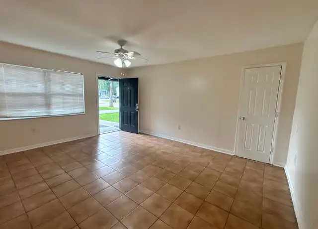 Property at 6034 SW 9th Pl, Gainesville, FL, 32607, 2 beds, 1 bath, [object Object]