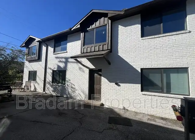 Property at 7144 E 10th St Unit 3, Tulsa, OK, 74112, 2 beds, 1 bath, [object Object]