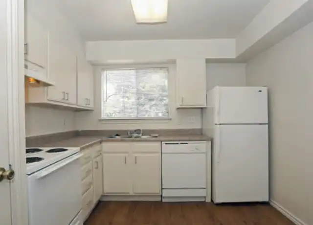 Property at 1824 S Interstate 35 Frontage Rd Unit 2018, Austin, TX, 78704, 2 beds, 2 baths, [object Object]