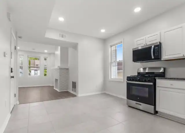 Property at 122 Shephard Ave Unit 2, Newark, NJ, 07112, 3 beds, 1 bath, [object Object]