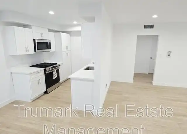 Property at 623 Orange Grove Ave Unit 2, Glendale, CA, 91205, 2 beds, 2 baths, [object Object]