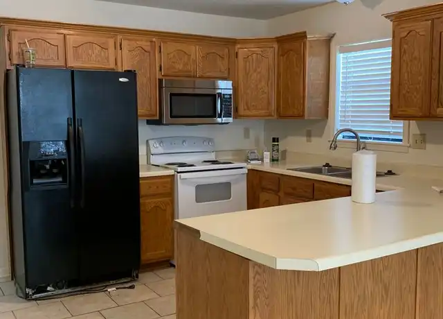 Property at 2114 Wingate Dr, Jonesboro, AR, 72404, 3 beds, 2 baths, [object Object]