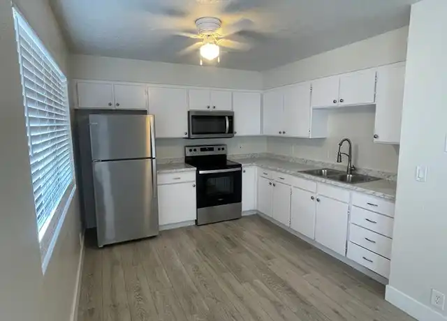 Property at 126 E 1st North St Apt 2, Mesquite, NV, 89027, 2 beds, 1 bath, [object Object]