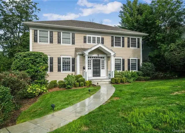 Property at 9 Oak Way, Scarsdale, NY, 10583, 5 beds, 5.5 baths, [object Object]