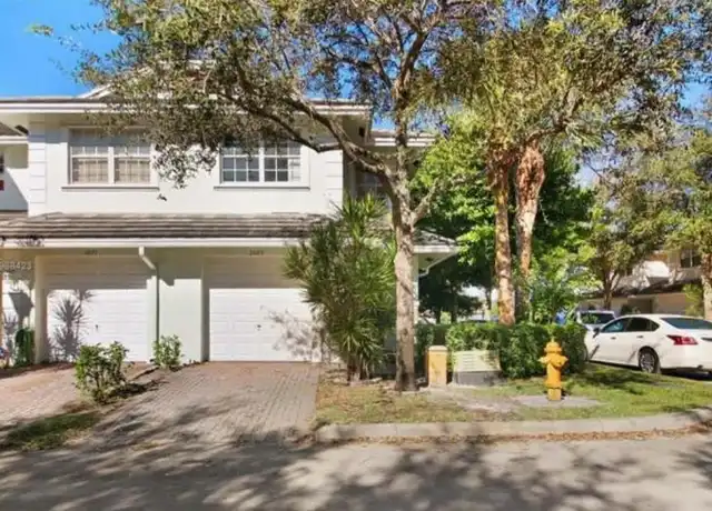 Property at 3069 NW 30th Pl Unit 3069, Oakland Park, FL, 33311, 3 beds, 2.5 baths, [object Object]