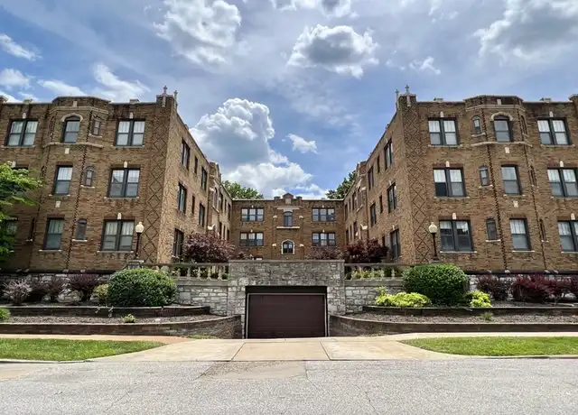 Property at 6240 Southwood Ave Unit 1E, Clayton, MO, 63105, 2 beds, 1 bath, [object Object]