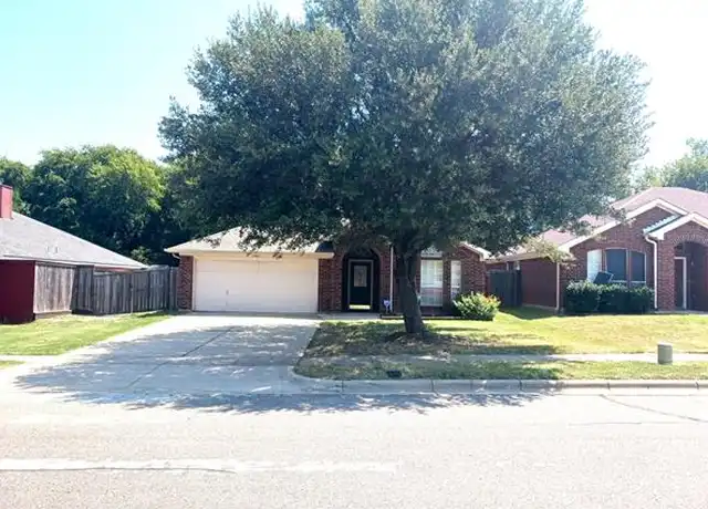 Property at 5903 Garden View Dr, Arlington, TX, 76018, 4 beds, 2 baths, [object Object]