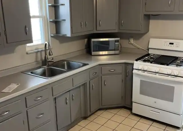 Property at 418-420 Division Ave, Pittsburgh, PA, 15202, 2 beds, 1 bath, [object Object]