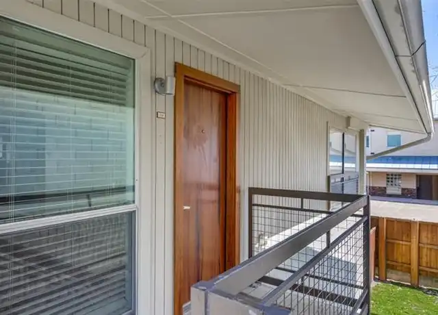 Property at 4616 W Lovers Ln #206, Dallas, TX, 75209, 2 beds, 2 baths, [object Object]