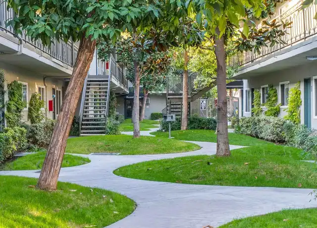 Property at Oak Tree - 9060 Imperial Hwy, Downey, CA, 90242, 1-2 bed, 1 bath, [object Object]