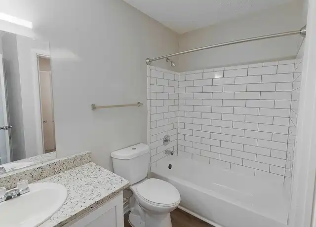 Property at Gazebo East - 185 Eastdale Rd S, Montgomery, AL, 36117, 1 bed, 1 bath, [object Object]