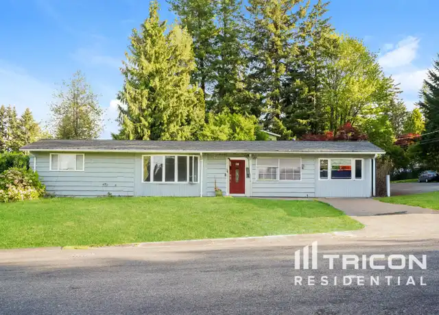 Property at 744 Wallin St, Bremerton, WA, 98310, 4 beds, 1 bath, [object Object]