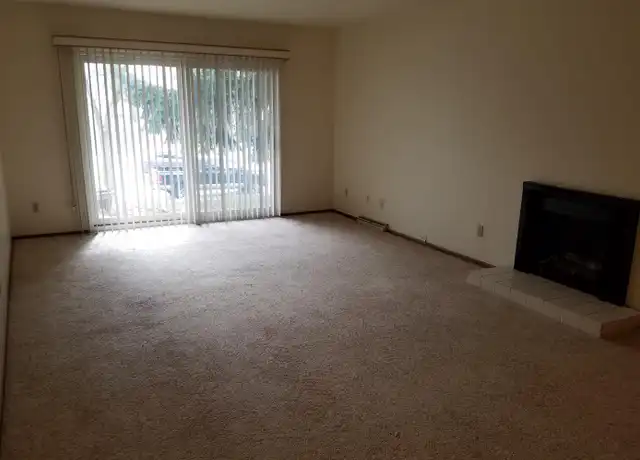 Property at 6010 W Calumet Rd #105, Milwaukee, WI, 53223, 1 bed, 1 bath, [object Object]