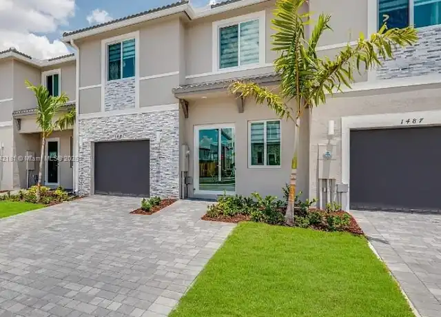 Property at 640 SE 14th St Unit 640, Homestead, FL, 33034, 3 beds, 3.5 baths, [object Object]