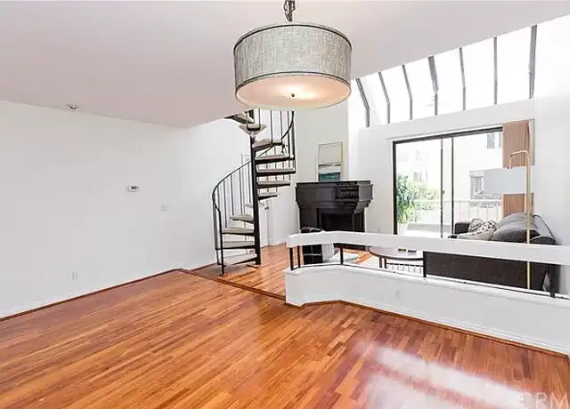 Property at 1957 Temple Ave #205, Signal Hill, CA, 90755, 2 beds, 2 baths, [object Object]