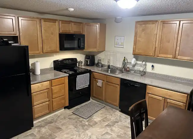 Property at 73 Manchester St Unit 8, Leominster, MA, 01453, 2 beds, 1 bath, [object Object]