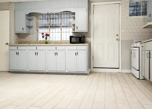 Property at 3906 Erdman Ave, Baltimore, MD, 21213, 2 beds, 1 bath, [object Object]