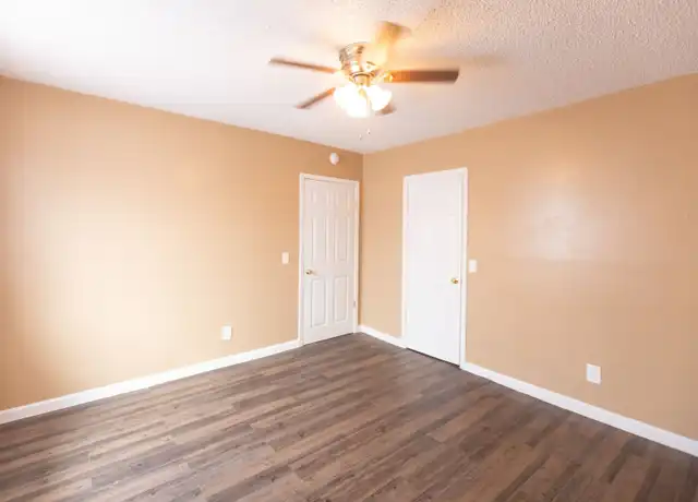 Property at 1090 S Charles St Unit Eff-0x1 154sqft, Lewisville, TX, 75057, 0 beds, 1 bath, [object Object]