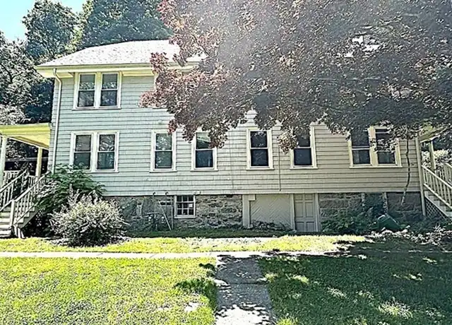 Property at 274 Washington St Unit 274, Canton, MA, 02021, 3 beds, 1.5 baths, [object Object]