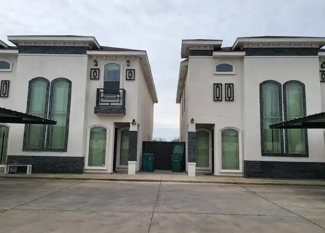 Property at 1405 W Kiwi Ave Unit 2, Pharr, TX, 78577, 2 beds, 2.5 baths, [object Object]