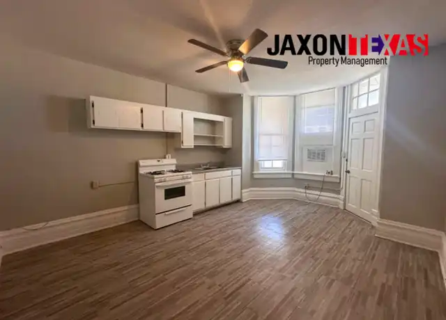 Property at 813 N Virginia St Unit 02, El Paso, TX, 79902, 1 bed, 1 bath, [object Object]