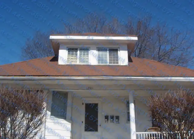Property at 1201 E Walnut St Unit B, Columbia, MO, 65201, 2 beds, 1 bath, [object Object]