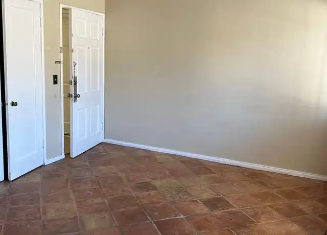 Property at 3240 61st Ave Unit 202, Oakland, CA, 94605, 0 beds, 1 bath, [object Object]