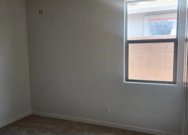 Property at 5525 W Mauna Loa Ln, Glendale, AZ, 85306, 4 beds, 3 baths, [object Object]