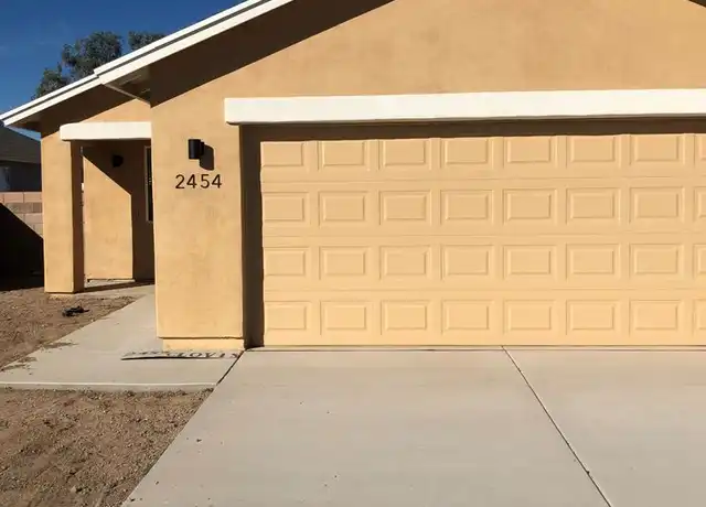 Property at 2454 S Clovis Pl, Tucson, AZ, 85710, 3 beds, 2 baths, [object Object]
