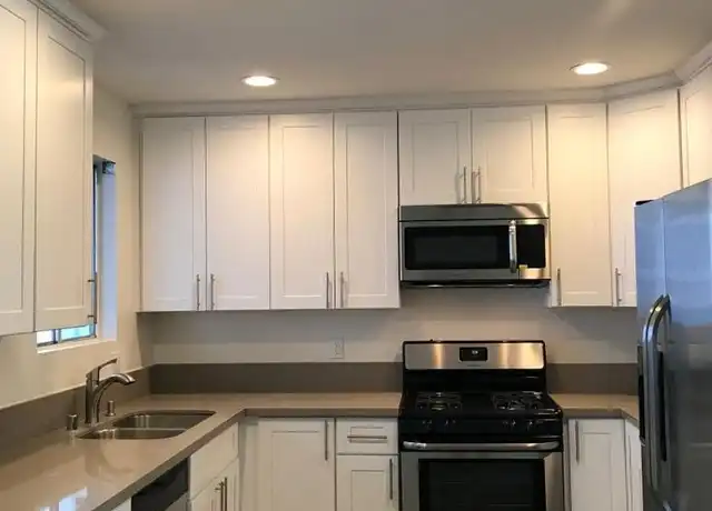 Property at 13535 Moorpark St Unit 14, Sherman Oaks, CA, 91423, 1 bed, 1 bath, [object Object]
