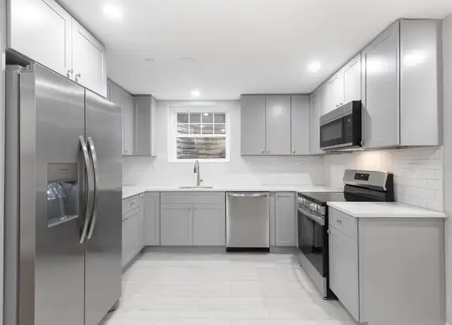 Property at 21 Jones Ave Unit b, Dorchester, MA, 02124, 3 beds, 1 bath, [object Object]