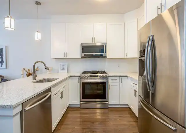 Property at 850 Newark Ave Unit 4D, Jersey City, NJ, 07306, 1 bed, 1 bath, [object Object]