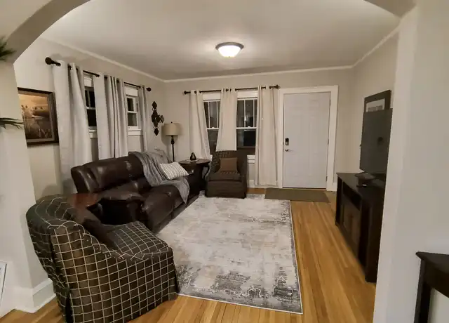Property at 607 7th Ave SE, Rochester, MN, 55904, 2 beds, 1.5 baths, [object Object]