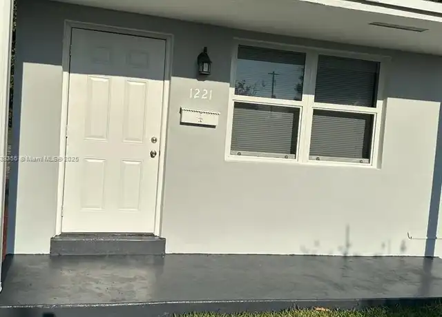 Property at 1219 N 20th Ave Unit 1219, Hollywood, FL, 33020, 3 beds, 2 baths, [object Object]