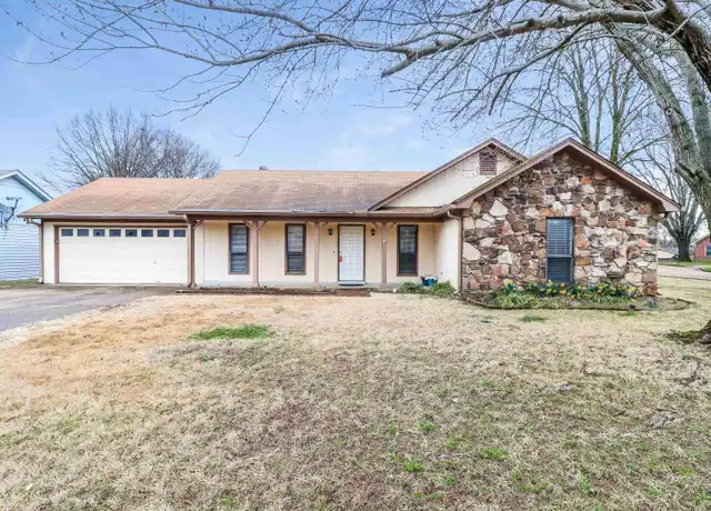 Property at 3902 Clover Hill Dr, Bartlett, TN, 38135, 3 beds, 2 baths, [object Object]
