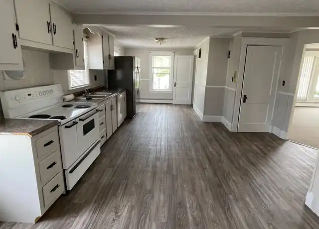 Property at 100 Granite St Unit 201, Biddeford, ME, 04005, 3 beds, 1 bath, [object Object]