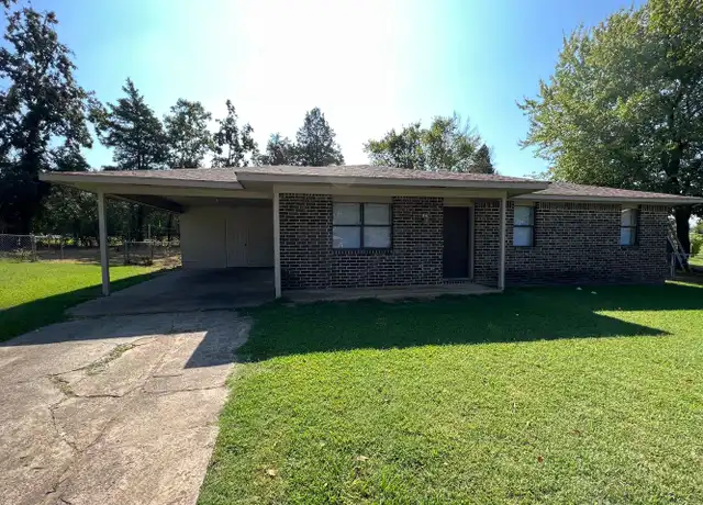 Property at 207 S 45th St, Van Buren, AR, 72956, 3 beds, 1.5 baths, [object Object]
