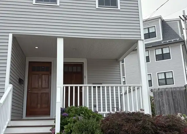 Property at 1 Fulton St Unit 1, Reading, MA, 01867, 2 beds, 1 bath, [object Object]