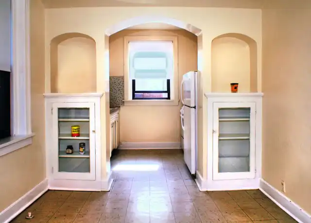 Property at 5623 Phillips Ave, Pittsburgh, PA, 15217, 1 bed, 1 bath, [object Object]
