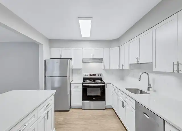 Property at Columbia Glade - 5029 Columbia Rd, Columbia, MD, 21044, 1-2 bed, 1-1.5 bath, [object Object]