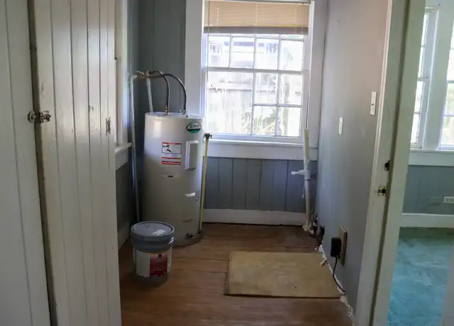 Property at 309 Williams St, Hattiesburg, MS, 39401, 3 beds, 1 bath, [object Object]