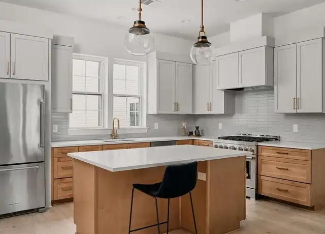 Property at 2209 Woodland Ave Unit 202, Austin, TX, 78741, 4 beds, 3.5 baths, [object Object]