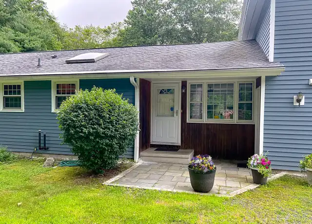 Property at 489 N Roast Meat Hill Rd, Killingworth, CT, 06419, 3 beds, 1 bath, [object Object]