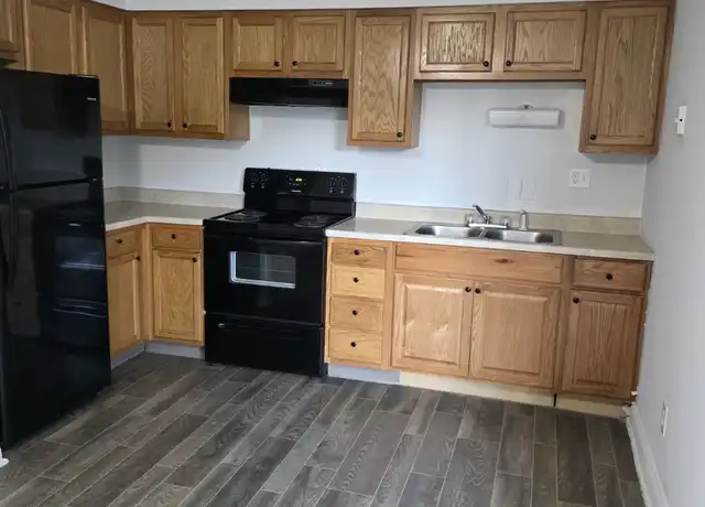 Property at 8 Lori Ln Unit J, Amelia, OH, 45102, 2 beds, 1 bath, [object Object]