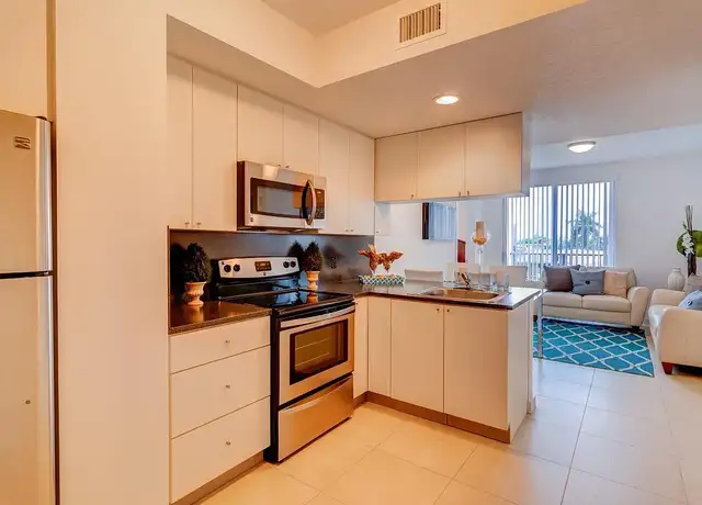 Photo of 1023 SW 6th St, Miami, FL 33130