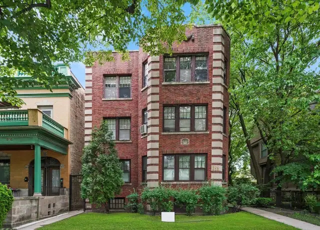 Property at 822 Reba Pl Unit 2S, Evanston, IL, 60202, 2 beds, 1 bath, [object Object]