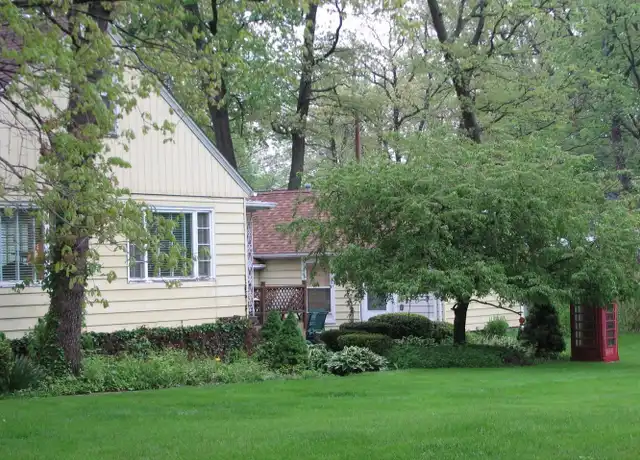 Property at 1405 Oriole Rd, Valparaiso, IN, 46383, 2 beds, 1 bath, [object Object]