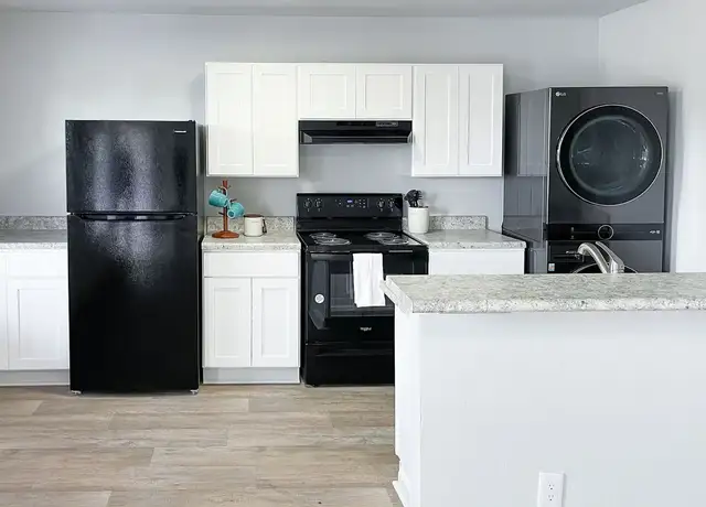 Photo of 7433 Fenner St, Norfolk, VA 23505