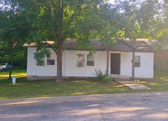 Property at 204 Glover St, Hot Springs National Park, AR, 71913, 2 beds, 1 bath, [object Object]