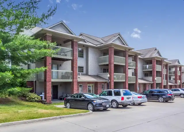 Property at 1059 W Benton St Unit 1059-01, Iowa City, IA, 52246, 1 bed, 1 bath, [object Object]